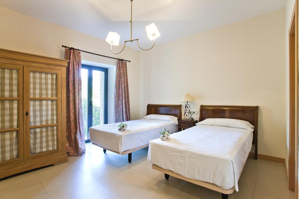 Hotel Villa マルシーリャ エクステリア 写真