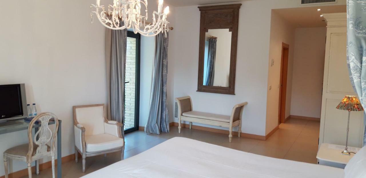 Hotel Villa マルシーリャ エクステリア 写真